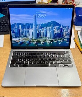 MacBook Pro 13-inch, M1, 2020 - 1