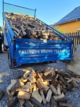 Štípané palivové dřevo Chomutov