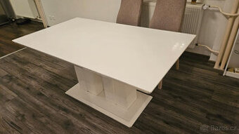 Jídelní stůl 160x90cm