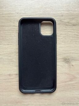 SP Connect obal na telefon iPhone 11