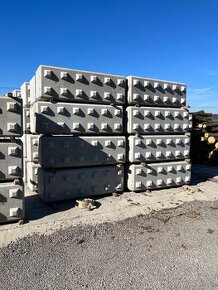 Prodám betonové bloky - různé rozměry