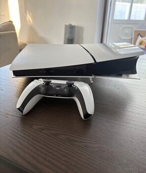 Ps5 slim model 1TB