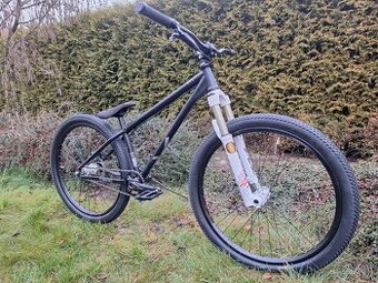 Dirt kolo YT Dirtlove ST