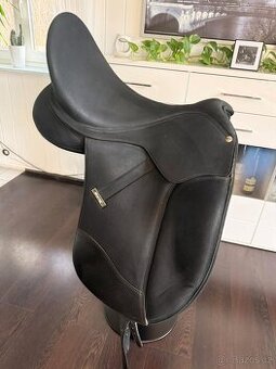 Prodám drezurní sedlo Wintec Isabell 17,5” – černé