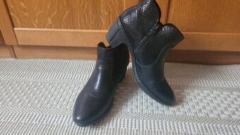 Kožené polokozačky RIEKER - vel. 39