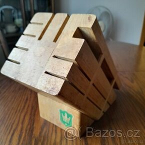 Dřevěný stojan na nože REX