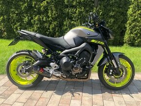 Yamaha MT09 Akrapovic