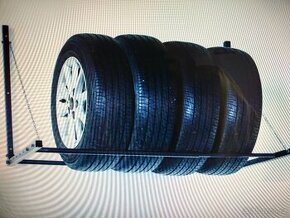 Skládací držák na pneumatiky - 1