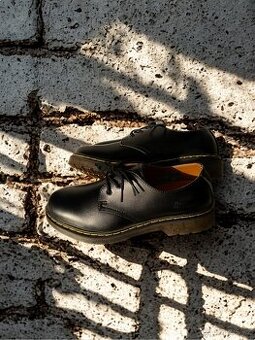 Doctor Martens Shoes Black 43