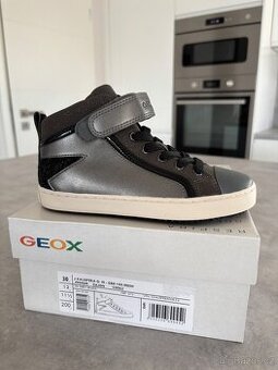 Geox nové kotníčkové tenisky vel. 30
