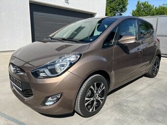 HYUNDAI ix20 1.6i 92 KW PDC TEMPOMAT VYHŘ.SEDADLA 2xALU KOLA
