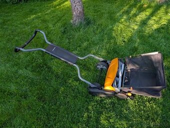 Vřetenová sekačka Fiskars StaySharp™ Max