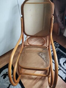 Houpaci křeslo TON thonet