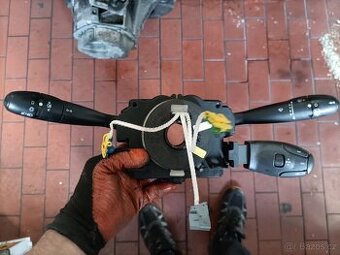 Páčky pod volant Citroen , Peugeot 1.6hdi