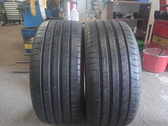 2xletní pneu 225/35/19.Fulda.