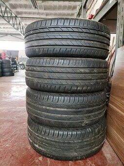 Prodám letní pneumatiky Bridgestone 215/60 R16