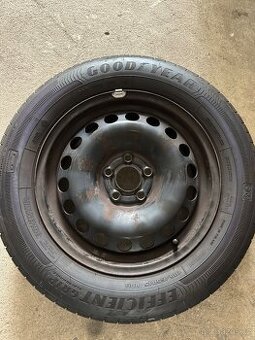 Zánovní sada letních 15" pneu Škoda Fabia 4 vč. Disků