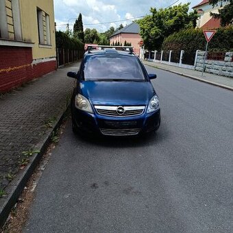Opel Zafira B 2.2 110kW benzín 2009