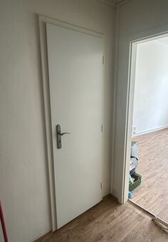 Dveře interiérové bílé 60 cm