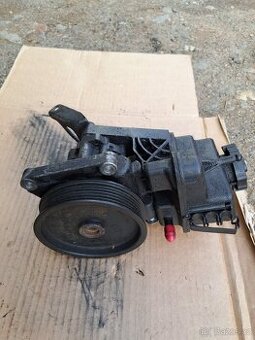 Servo cerpadlo mercedes w212