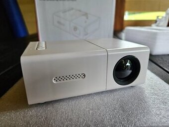 Projektor / miniprojektor