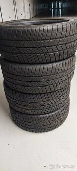 Zimní 205/55/16 Barum Polaris 5, DOT 3922, 8.2mm-7.0mm.