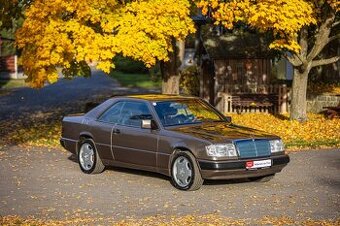 Mercedes-Benz W124 300 CE