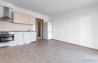 byt 1+kk 38m2, v ul. Mantovská, Praha 15 - Horní Měcholupy