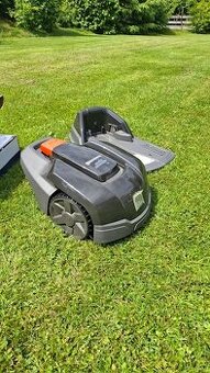 Husqvarna Automower 105 robotická sekačka