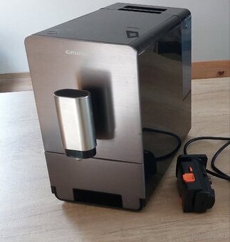 Kavovar grundig automatický