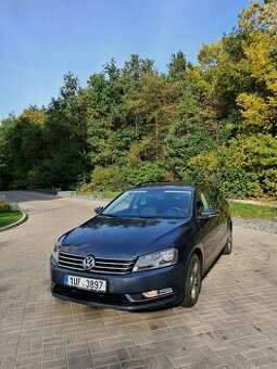 Volkswagen Passat B7 (2012)