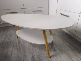 Konferenční stolek