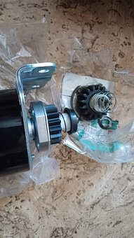 Starter pro zahradni traktor  16 zubu , pastorek