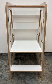 Rostoucí učící věž