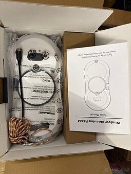 Inteligentní robot na mytí oken a skel