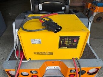 Nabíječka na vysokozdvižný vozík 80V s konektorem Rema 320A