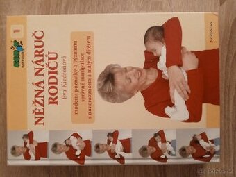 Něžná náruč rodičů