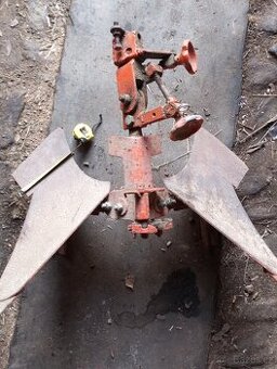 Otočný pluh za Vari