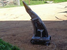 JCB 3CX rozryvaci trn