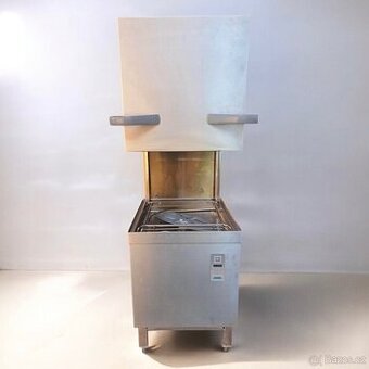 Průchozí myčka Winterhalter PT-500