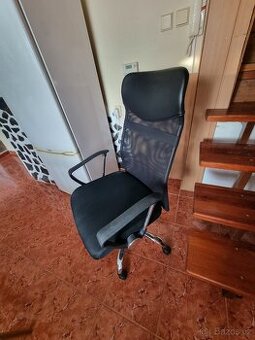 Kancelářská židle