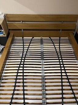 Manželská postel 160x200 i s rošty