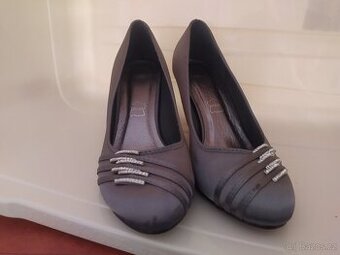 BOTY13_Stříbrno-šedé lodičky se zdobením stříbrných kamínků