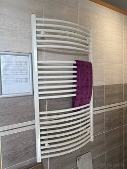 Koupelnový radiátor ISAN