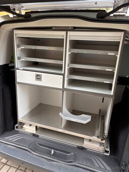 Vestavba,nábytek do auta