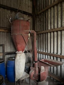 Kladívkový šrotovník tří fázový