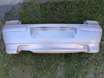 Nárazník golf 4 zadní