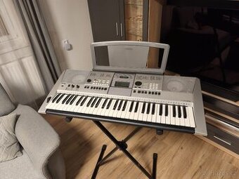 Klávesy Yamaha PSRE413