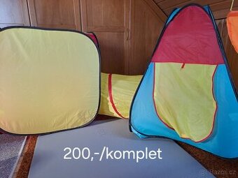 Dětský stan, prolézačky