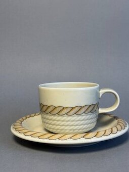 Roztomilý šálek a podšálek.